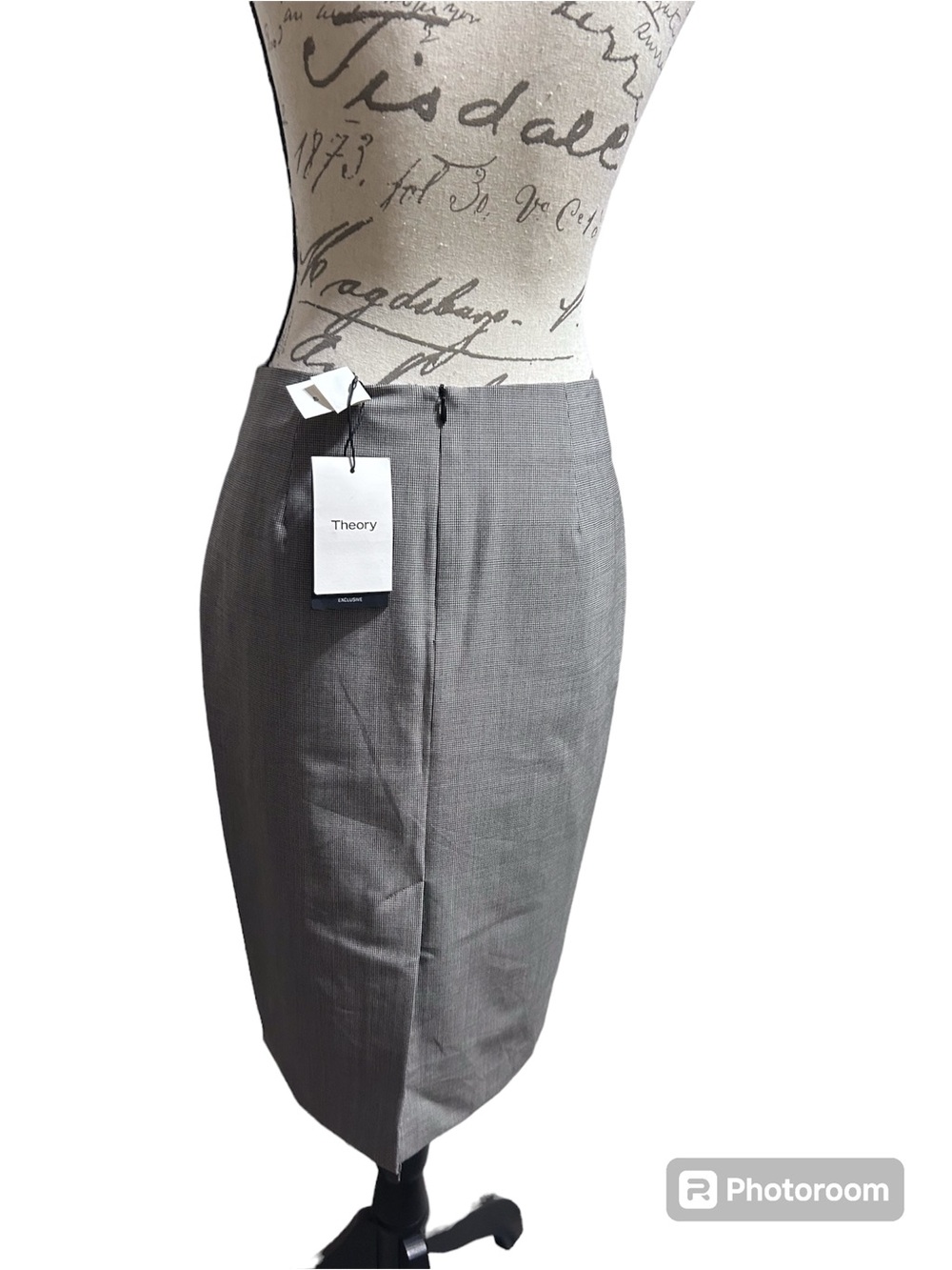 Theory Gray Wool-Blend Pencil Skirt